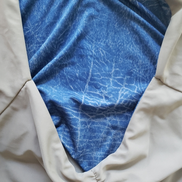 Arrow & Eve Skylar Deep V Low Back One Piece - Picture 5 of 6